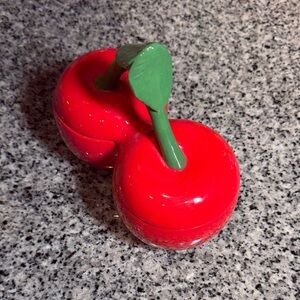 Farmhouse Cherries Candle Fruit Punch